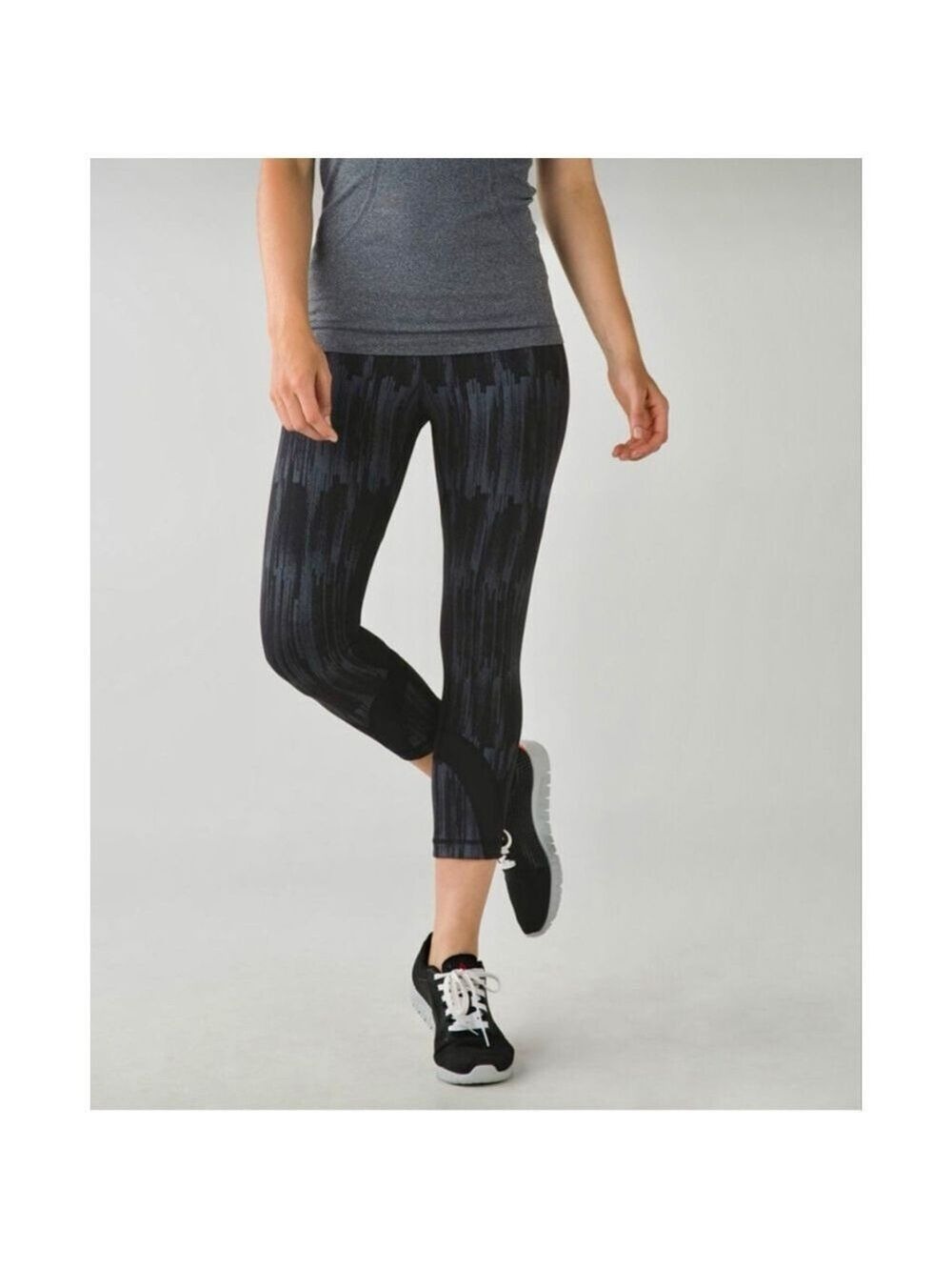 Lululemon Run Top Speed Crop Leggings Scratch Match Black Multi Size 10